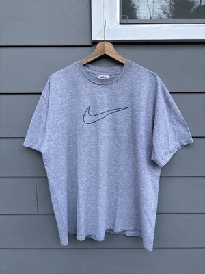 Camiseta Nike Center Swoosh años 90  Foto 1 de 4