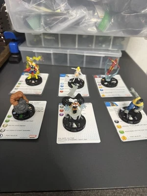 MARVEL HEROCLIX "10TH ANNIVERSARY" CUR Lot #1 . Six clix(s) w/ cards! - Image 1 of 4