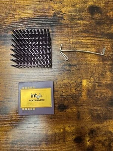 Intel Pentium Pro 180mhz KB80521EX180 SL22u 256k CPU with Heatsink - Picture 1 of 2