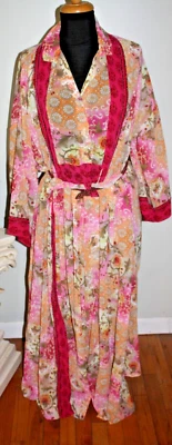 华丽 3 件花卉印花精品轻便睡衣套装带长袍。 Sm休闲服 — 第 1/4 张图片