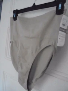 FASHION BUG SEAMLESS SHAPING Nude beige high-waist brief Size 1X New w/Tag  - Picture 1 of 4