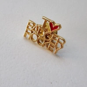 Rose Bowl Lapel Hat Jacket Pin Wisconsin I Love Hockey ~ - Picture 1 of 7
