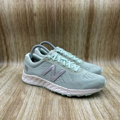 New Balance Fresh Foam Arishi V1 Women's Size 8.5 Green White Running Shoes - Image 1 of 4