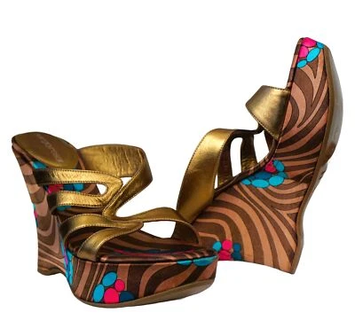 Y2k SERGIO ROSSI 36.5 Cuero Metálico Estampado Satén Cuña Sandalias Tacones 6 NUEVO Foto 1 de 4