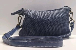 Borsa a tracolla Bolsa Nova artigianale in pelle blu intrecciata made in Italy LEGGI - Foto 1 di 11
