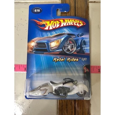 Hot Wheels 2004 Rebel Rides Outsider Motorcycle 3/5 White - Image 1 of 3