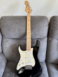 Left Handed Fender MIM (Player) Stratocaster Black With gig bag. 2016 Strat LH - Picture 1 of 9