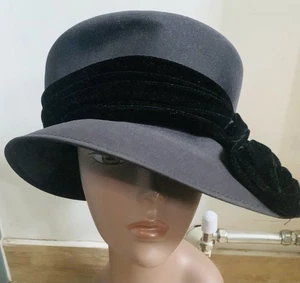 Damen Denbenhams Hutschachtel schwarz Hut Samtband 57 cm mittel Vintage - Bild 1 von 5