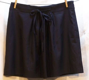 Gap NWOT Navy Short Skirt Size 10 - Picture 1 of 3