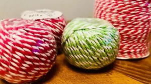 Lote de 4 cordeles de algodón rojo y blanco/verde y blanco 285 yardas en total - Imagen 1 de 5