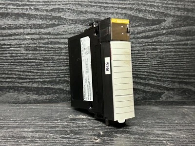 Allen Bradley 1756-OF8 1756-0F8 TBNH ControlLogix Módulo de Salida Analógico 8 Puntos Foto 1 de 4