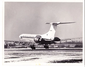 Vintage Photograph Rolls Royce RB 211 Flying Test Bed Aircraft G-AXLR - Picture 1 of 2