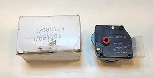 Whirlpool OEM Defrost Timer for Refrigerators – Model D7004106 / D70041‑6 - Picture 1 of 16