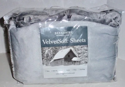 Berkshire VelvetSoft "Grey" Sheets Full size with extra contrasting Pillowcases - Image 1 of 4