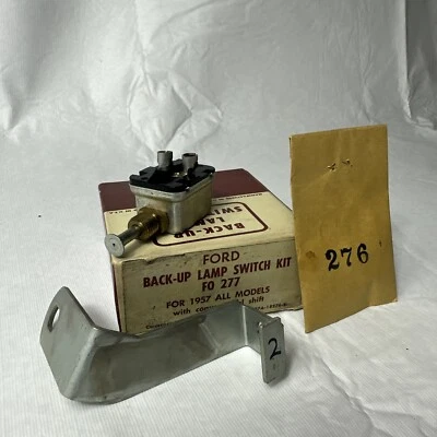 Interruptor de luz de reversa Ford 1957 nuevo en stock FO 277. FOMOCO B7A-18276-B.       #2 Foto 1 de 4
