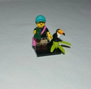LEGO # 71032 SERIES 22 MINIFIGURES - GIRL BIRD WATCHER WITH TOUCAN # 9 - Picture 1 of 3