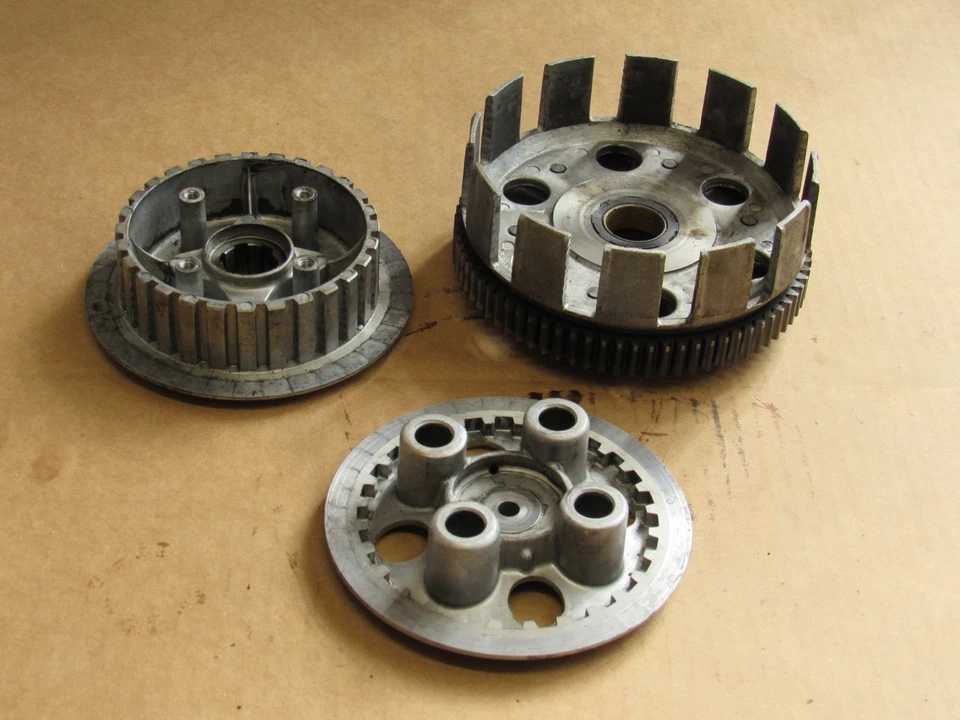 Honda 1972-1973 XL250 SL250E Engine Clutch Basket Hub Pressure Plate - Image 1 of 4