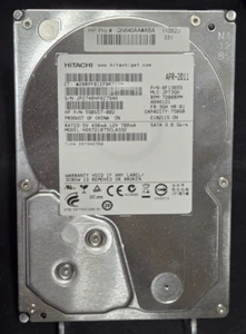HITACHI 750GB 7200 RPM SATA HARD DISK DRIVE HTD721075CLA332 590657-002 - Picture 1 of 1
