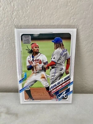 2021 TOPPS RONALD ACUNA JR & VLADIMIR GUERRERO JR BASEBALL CARD #61 - Image 1 of 2