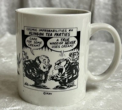 Taza de dibujos animados de Star Trek 1996 firmada en Con Foto 1 de 4