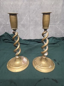 Pair of Matching Antique Brass Open Barley Twist Candlesticks 23.5cm Tall - Picture 1 of 4