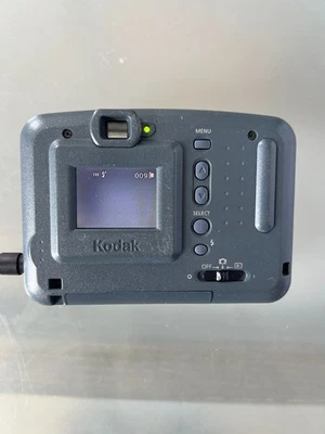 Vintage Kodak EasyShare DC 3200 Digital Camera fully functioning - Image 1 of 4