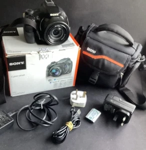 Sony Cyber-Shot HX400V 20.4MP 50x Optical Zoom Carl Zeiss F/2.8 Digital Camera - Picture 1 of 16