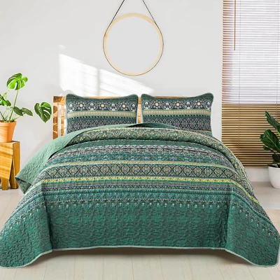 Boho Quilt Queen Size, Green Bohemian Queen Quilt, Lightweight Microfiber Bed De - Image 1 of 4