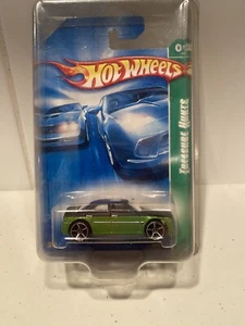 Hot Wheels 2008 Tresaure Hunts Chrysler 300C - Picture 1 of 4