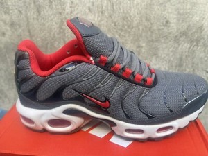 nike squalo arancione