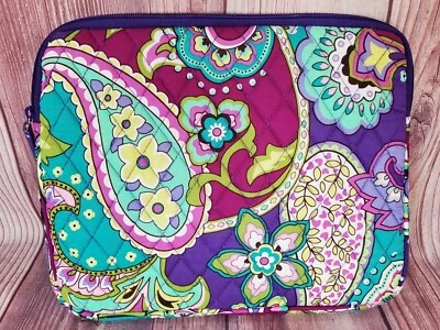 Vera Bradley Laptop Tablet Bolso Estuche Cremallera Bolsa Púrpura Cachemira Retirado Usado en Excelente Condición Foto 1 de 3