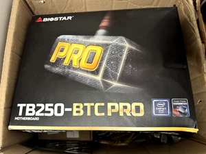 LOTTO ATTREZZATURA CRYPTO - Bitcoin - Ethereum - BTC - ETH - Mining Farm - Photo 1/7