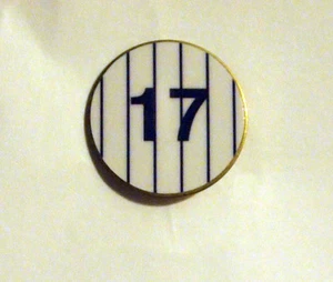 Pin de béisbol The New York Yankees #17 Matt Holliday 17 Jayson Nix NY - Imagen 1 de 1