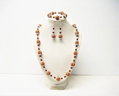 Juego de collar/pulsera/pendientes redondos de caramelo con cuentas de resina grabado floral marrón Foto 1 de 4