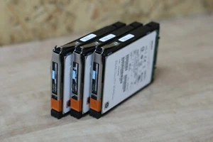 005049264 HGST 200GB .5 2.5in 6Gb/s SAS SSD HUSSL4020ASS600 - Afbeelding 1 van 10