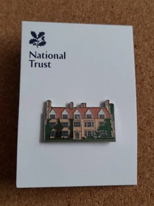 National Trust ANGLESEY ABBEY House Charity Pin Badge  - Foto 1 di 2