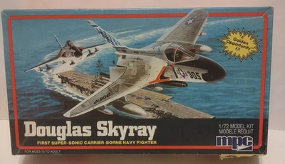 1/72 MPC DOUGLAS SKYRAY MODEL KIT # 1-4211 - Image 1 of 2