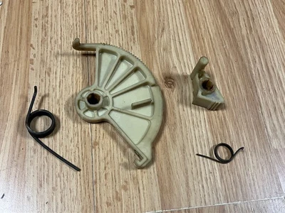 Ford Mustang OEM 1987-1993 quadrante de embreagem de plástico autoajustador usado - Imagem 1 de 4