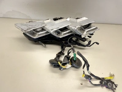 LEXUS GS L10 2016-2020 EU Scheinwerfer vorne rechts Triple Beam Modul 81130-3... - Bild 1 von 4