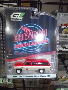 Greenlight 1/64 chevron 1988 gmc suburban sierra classic c10 NIB - Picture 1 of 1