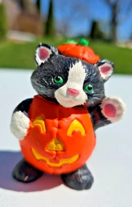Hallmark Gato Negro Calabaza Jack-O-Lantern Disfraz Halloween Figura De Colección ¡LINDO! - Imagen 1 de 8