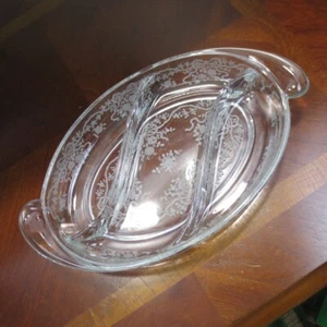 Vintage Elegant Fostoria Glass Etched Romance Oval Divided Relish Candy Dish - Picture 1 of 14