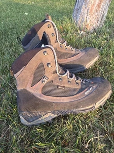 crispi Colorado II GTX boots Mens Sz 12    ladies sz 13  NICE! See DESCRIPTION  - Picture 1 of 14