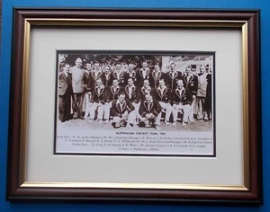 CRICKET PHOTOGRAPH - AUSTRALIAN CRICKET TEAM 1956 FRAMED - Picture 1 of 1