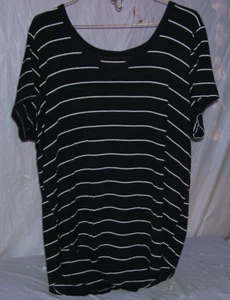 So Favorite V Neck Shirt XL Black With White Stripes Great Condition See Pics - Picture 1 of 13