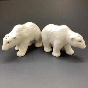 Pair of Polar Bear Salt Pepper Shakers White Ceramic Vintage Kitchen Decor - Picture 1 of 18