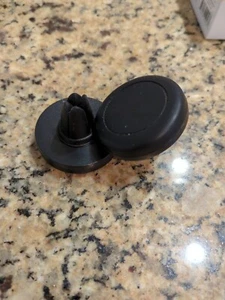 MAXBOOST CAR MOUNT, [2 PACK] UNIVERSAL AIR VENT - Picture 1 of 2