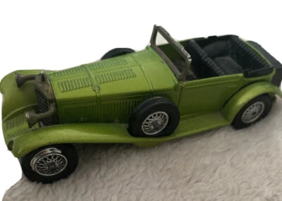 Vintage 1972 Matchbox Yesteryear Model 1928 Mercedes Benz Y16 Lime Green Toy Car - Image 1 of 4
