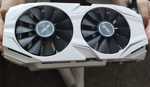 Graphic card - Picture 1 of 3