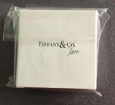 Broche novo em folha Tiffany & Co. item de colecionador esmalte azul ampersand “&” pino de aderência - Imagem 1 de 4